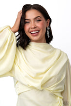 Load image into Gallery viewer, Fluttering Finale - Multi Paparazzi Accessories