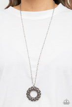 Load image into Gallery viewer, Wintry Wreath - Purple Paparazzi Accessories