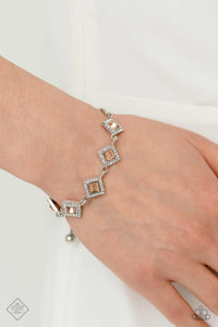 0523 Fiercely 5th Avenue - Complete Trend Blend Paparazzi Accessories