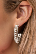 Load image into Gallery viewer, 0623 Fiercely 5th Avenue - Complete Trend Blend Paparazzi Accessories
