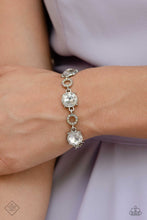 Load image into Gallery viewer, 0723 Fiercely 5th Avenue - Complete Trend Blend Paparazzi Accessories
