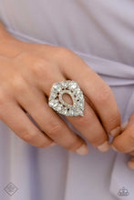 Load image into Gallery viewer, 0723 Fiercely 5th Avenue - Complete Trend Blend Paparazzi Accessories
