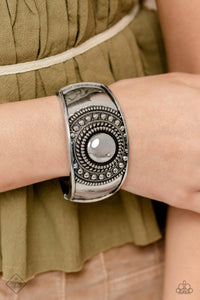 0523 Simply Santa Fe - Complete Trend Blend Paparazzi Accessories