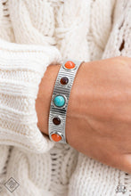 Load image into Gallery viewer, 1223 Simply Santa Fe - Complete Trend Blend Paparazzi Accessories
