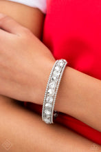 Load image into Gallery viewer, 1123 Magnificent Musings - Complete Trend Blend Paparazzi Accessories
