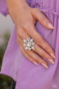 0723 Glimpses of Malibu - Complete Trend Blend Paparazzi Accessories