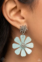 Load image into Gallery viewer, 0324 Glimpses of Malibu - Complete Trend Blend Paparazzi Accessories
