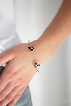 Load image into Gallery viewer, Going For Glitter - Black Paparazzi Accessories
