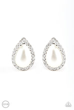 Load image into Gallery viewer, Old Hollywood Opulence - White Paparazzi Accessories
