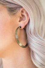 Load image into Gallery viewer, Paparazzi Accessories - Jungle To Jungle - Brass
