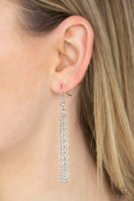 Load image into Gallery viewer, Elite Shine - Pink Paparazzi Accessories
