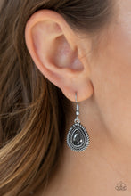 Load image into Gallery viewer, Sheen Queen - Silver Paparazzi Accessories
