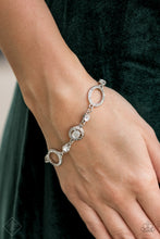 Load image into Gallery viewer, 1120 Fiercely 5th Avenue - Complete Trend Blend Paparazzi Accessories
