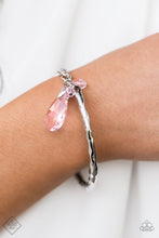 Load image into Gallery viewer, 1020 Glimpses of Malibu - Complete Trend Blend Paparazzi Accessories
