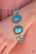 Load image into Gallery viewer, 1021 Simply Santa Fe - Complete Trend Blend Paparazzi Accessories
