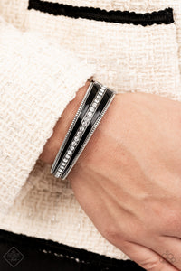 0921 Fiercely 5th Avenue - Complete Trend Blend Paparazzi Accessories