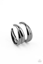 Load image into Gallery viewer, Colossal Curves - Black Paparazzi Accessories
