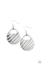 Load image into Gallery viewer, Im Sensing a Pattern Here - Silver Paparazzi Accessories

