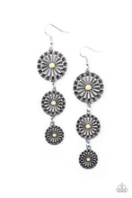 Load image into Gallery viewer, Paparazzi Accessories -  Festively Floral - Yellow
