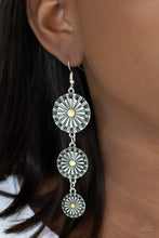 Load image into Gallery viewer, Paparazzi Accessories -  Festively Floral - Yellow
