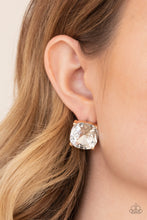 Load image into Gallery viewer, Paparazzi Accessories - Royalty High - Gold
