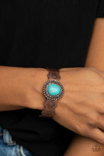 Load image into Gallery viewer, Oceanic Oracle - Copper Paparazzi Accessories
