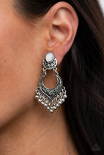 Load image into Gallery viewer, Summery Gardens - White Paparazzi Accessories
