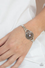 Load image into Gallery viewer, Modern Meadow - Purple Paparazzi Accessories

