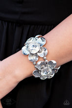 Load image into Gallery viewer, Paparazzi Accessories - Zi Collection Bracelet 2013
