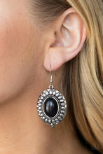 Load image into Gallery viewer, Mesa Garden - Black Paparazzi Accessories
