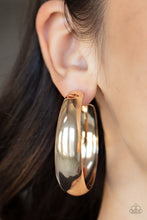 Load image into Gallery viewer, Flat Out Flawless - Gold Paparazzi Accessories
