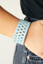 Load image into Gallery viewer, Glamp Champ - Blue Paparazzi Accessories
