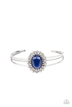 Load image into Gallery viewer, Prismatic Flower Patch - Blue Paparazzi Accessories
