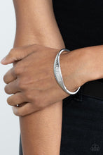 Load image into Gallery viewer, Ancient Accolade - Silver Paparazzi Accessories
