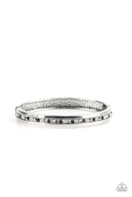 Load image into Gallery viewer, Urban Reign - Multi Paparazzi Accessories
