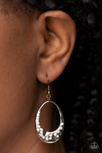 Load image into Gallery viewer, Classic Keepsake - Black Paparazzi Accessories

