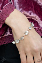 Load image into Gallery viewer, 0222 Fiercely 5th Avenue - Complete Trend Blend Paparazzi Accessories
