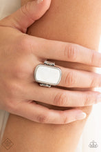 Load image into Gallery viewer, 0322 Glimpses of Malibu - Complete Trend Blend Paparazzi Accessories
