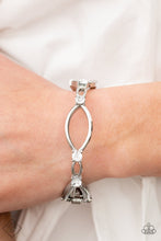 Load image into Gallery viewer, 0622 Glimpses of Malibu - Complete Trend Blend Paparazzi Accessories
