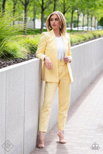 Load image into Gallery viewer, 0822 Fiercely 5th Avenue - Complete Trend Blend Paparazzi Accessories
