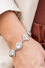 Load image into Gallery viewer, 0922 Fiercely 5th Avenue - Complete Trend Blend Paparazzi Accessories
