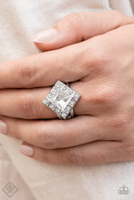Load image into Gallery viewer, 0922 Fiercely 5th Avenue - Complete Trend Blend Paparazzi Accessories
