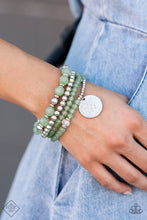Load image into Gallery viewer, 1022 Glimpses of Malibu - Complete Trend Blend Paparazzi Accessories
