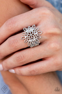1022 Glimpses of Malibu - Complete Trend Blend Paparazzi Accessories