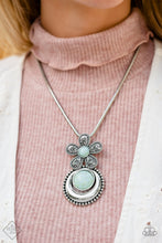 Load image into Gallery viewer, 1122 Simply Santa Fe - Complete Trend Blend Paparazzi Accessories
