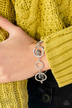Load image into Gallery viewer, 1222 Simply Santa Fe - Complete Trend Blend Paparazzi Accessories
