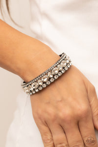 Mega Megawatt - Black Paparazzi Accessories