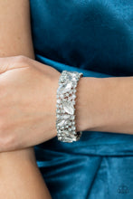 Load image into Gallery viewer, Full Body Chills - White Paparazzi Accessories
