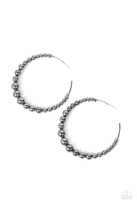 Show Off Your Curves - Black Paparazzi Accessories