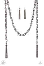 Load image into Gallery viewer, SCARFed for Attention - Gunmetal Paparazzi Accessories
